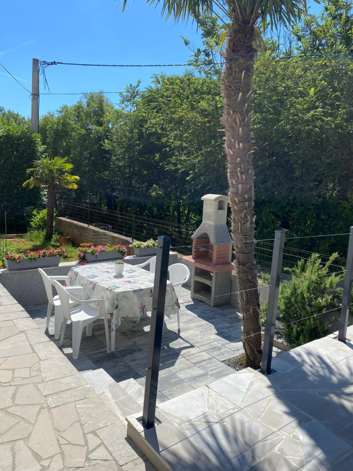 Apartmani Foresta Kras Bagian luar foto